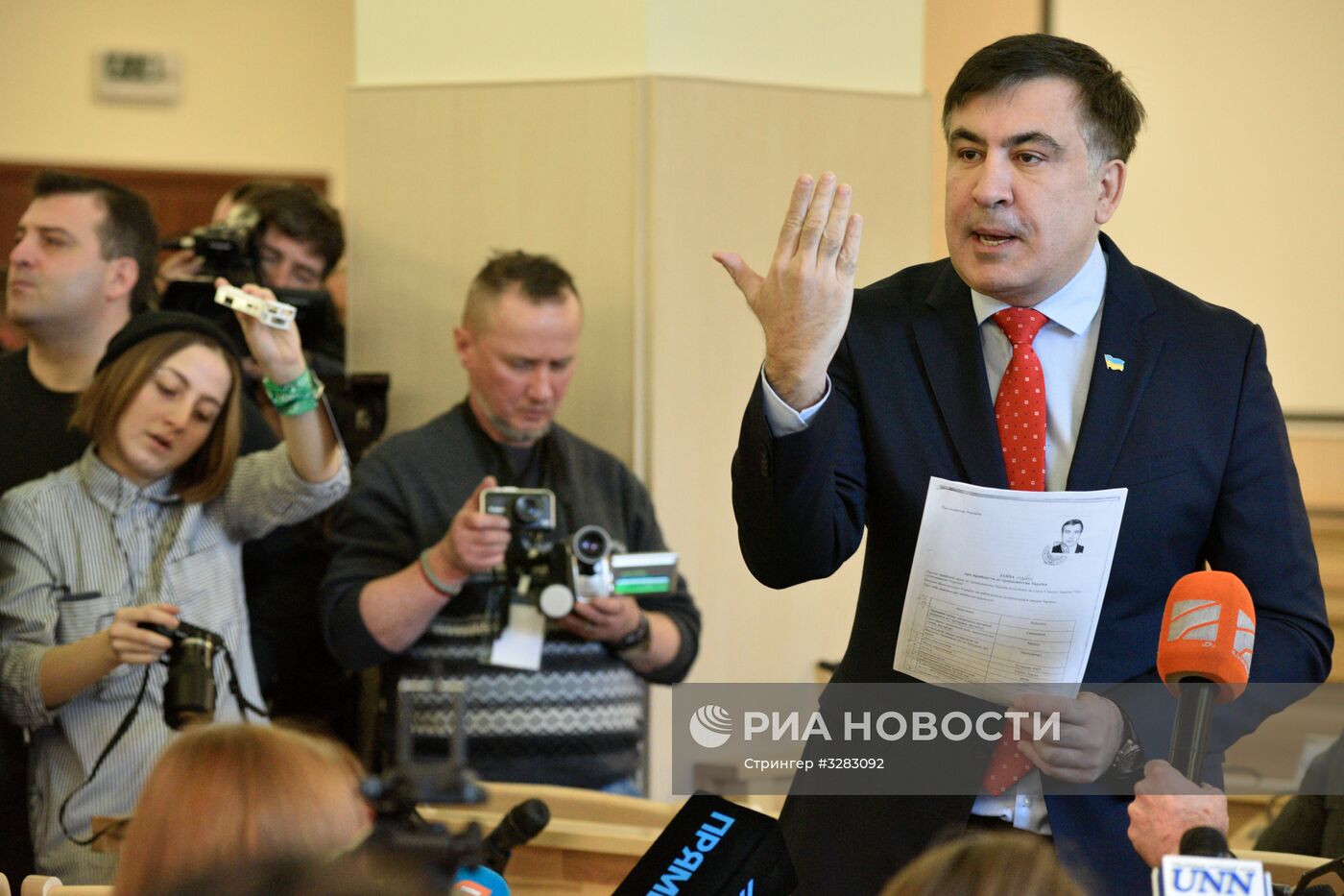 Суд в Киеве рассмотрел иск М. Саакашвили против лишения его украинского гражданства