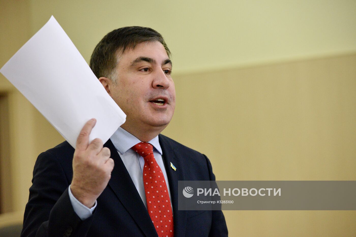 Суд в Киеве рассмотрел иск М. Саакашвили против лишения его украинского гражданства