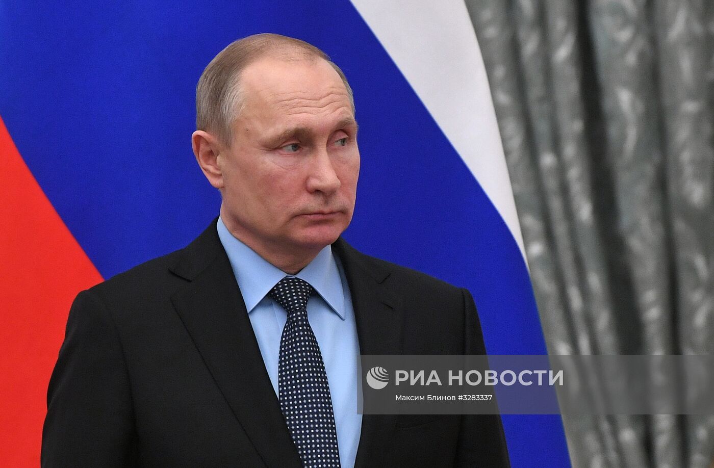 Президент РФ В. Путин на церемонии подписания соглашения между общероссийскими объединениями профсоюзов, работодателей и правительством РФ