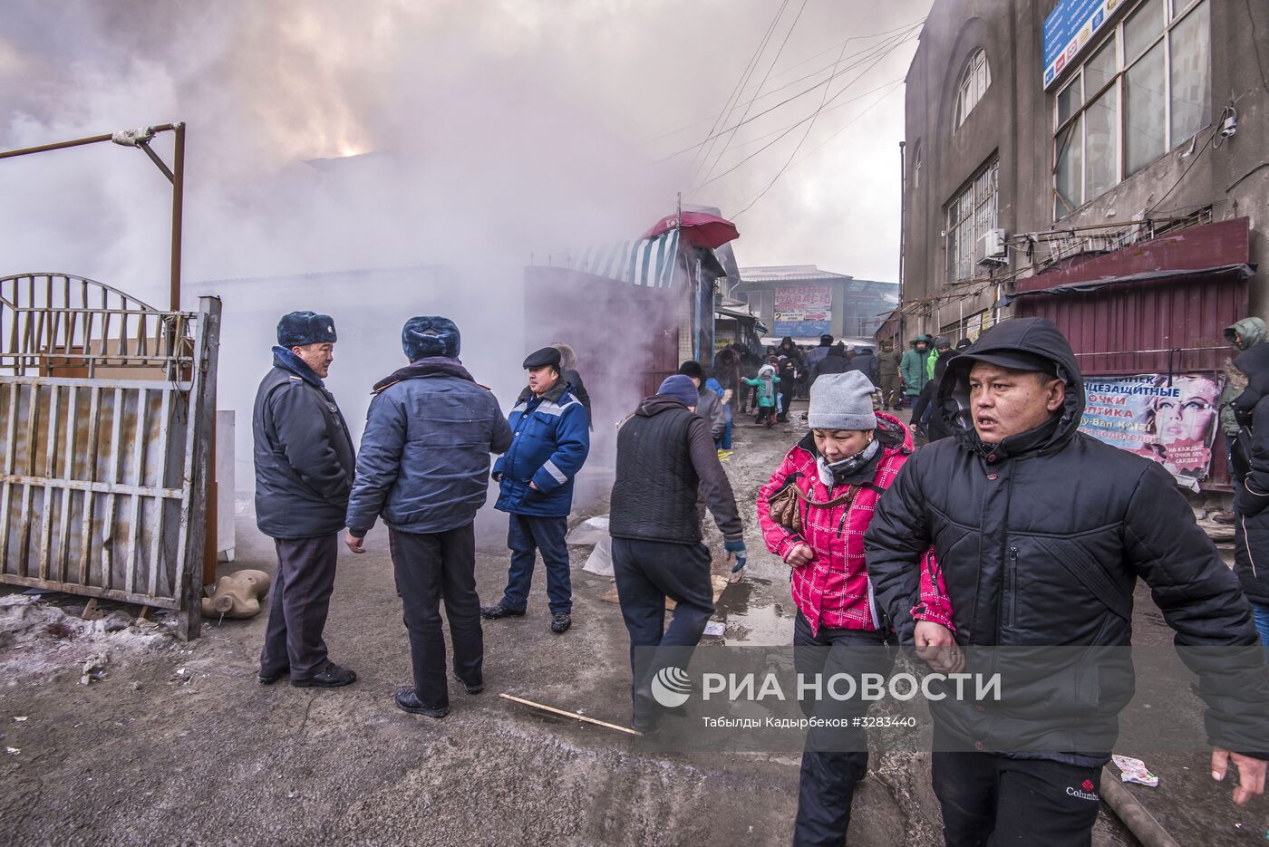 Пожар на Ошском рынке в Бишкеке