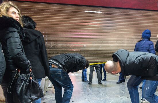 Потолок обрушился на станции метро в Тбилиси