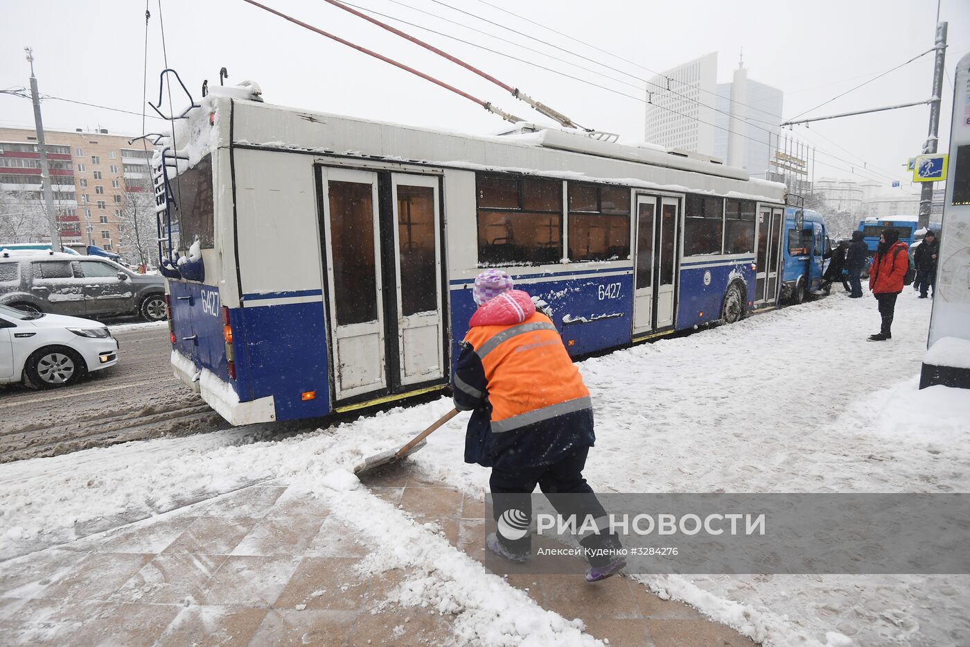 Уборка снега в Москве