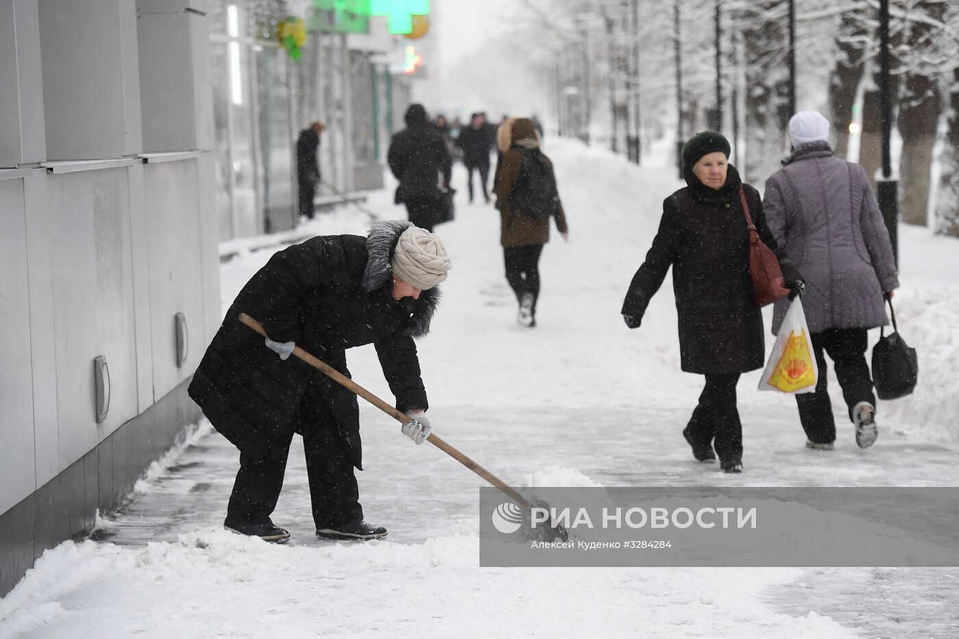 Уборка снега в Москве