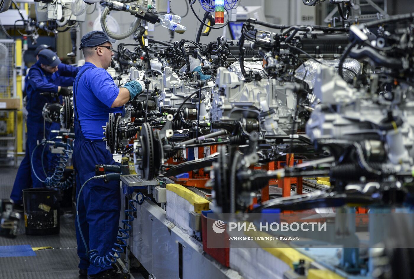 Церемония выпуска 1,5 млн. автомобиля на заводе компании Hyundai Motor в Санкт-Петербурге