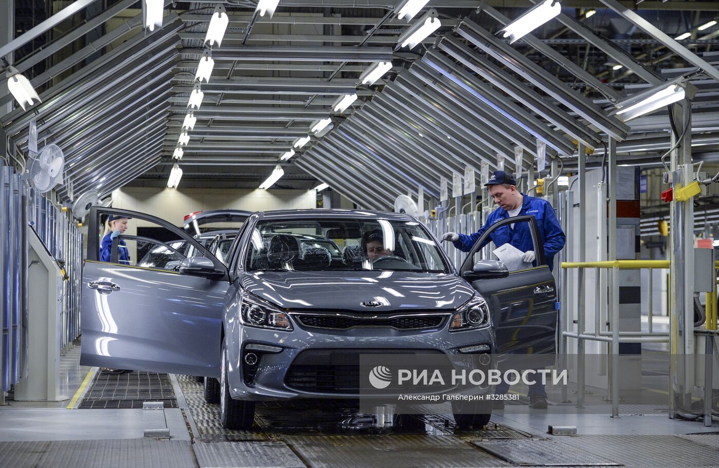 Церемония выпуска 1,5 млн. автомобиля на заводе компании Hyundai Motor в Санкт-Петербурге