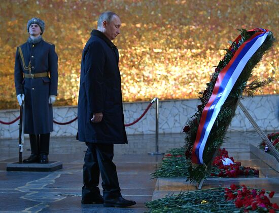 Рабочая поездка президента РФ В. Путина в Волгоград