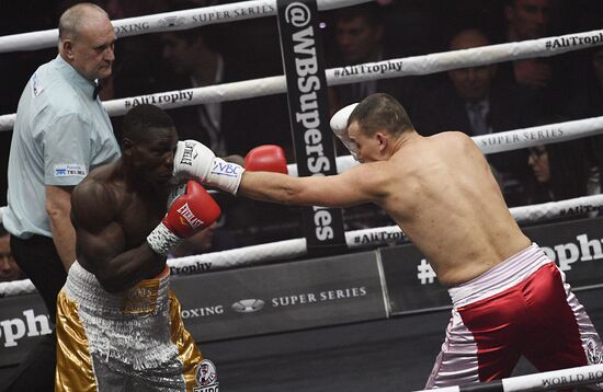 Бокс. Бой М. Гассиева и Ю. Дортикоса