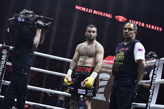 Бокс. Бой М. Гассиева и Ю. Дортикоса