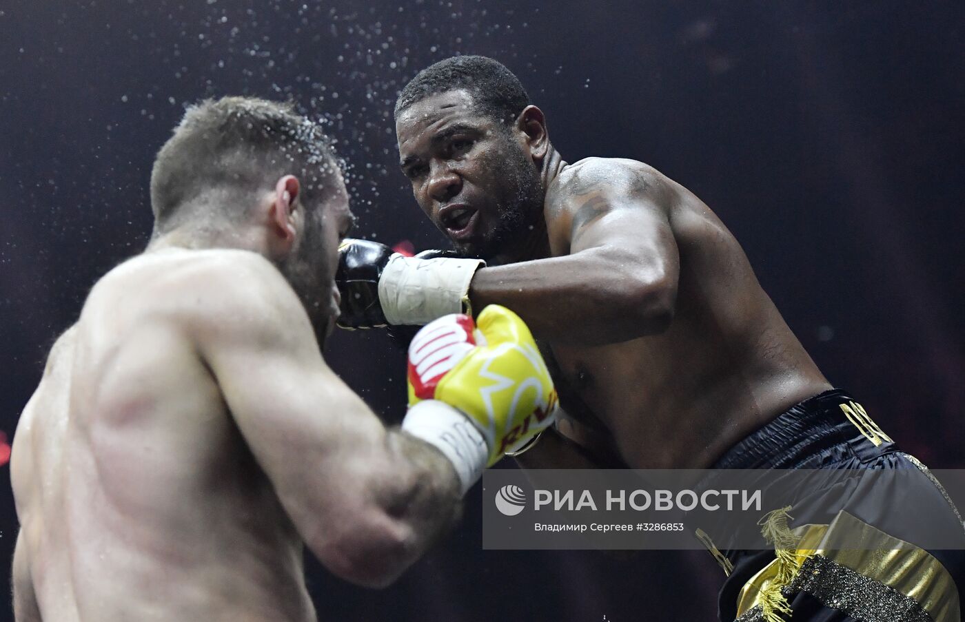 Бокс. Бой М. Гассиева и Ю. Дортикоса