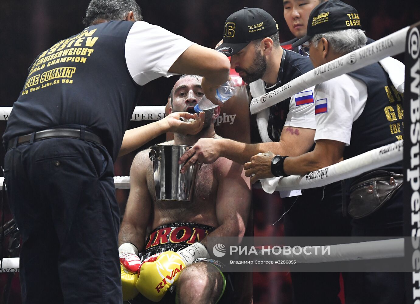 Бокс. Бой М. Гассиева и Ю. Дортикоса