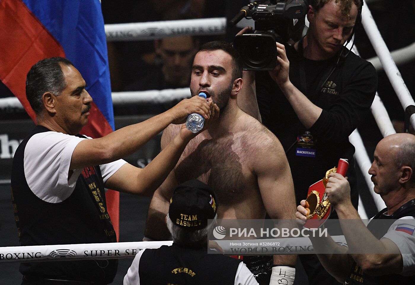 Бокс. Бой М. Гассиева и Ю. Дортикоса