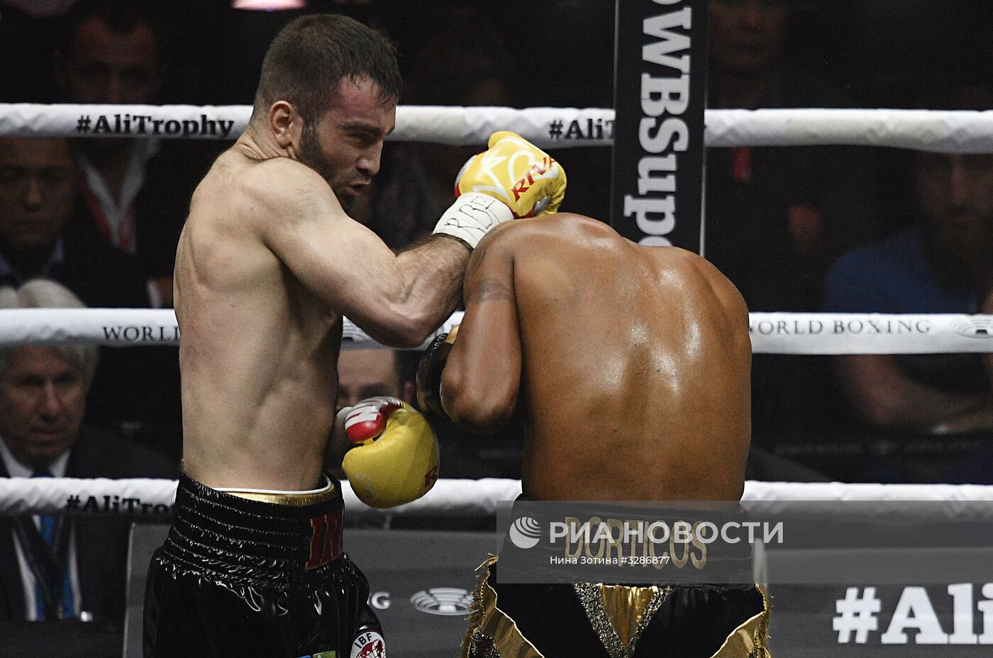 Бокс. Бой М. Гассиева и Ю. Дортикоса