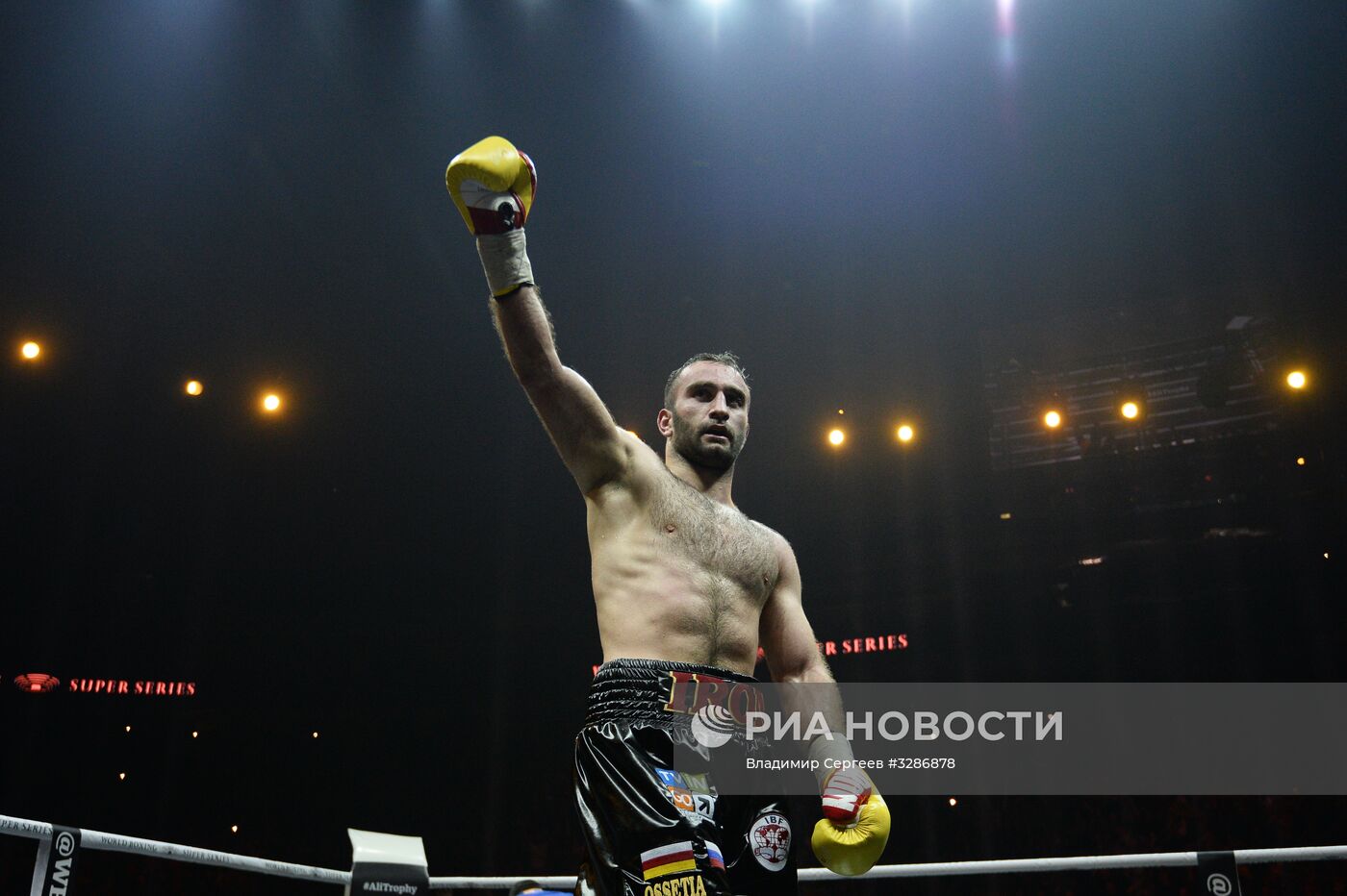 Бокс. Бой М. Гассиева и Ю. Дортикоса