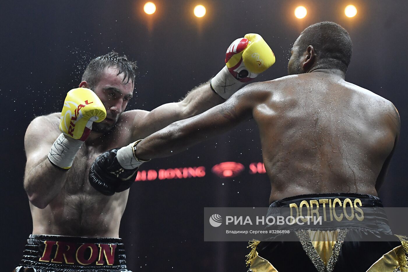 Бокс. Бой М. Гассиева и Ю. Дортикоса