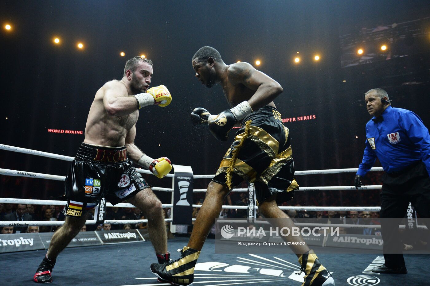 Бокс. Бой М. Гассиева и Ю. Дортикоса