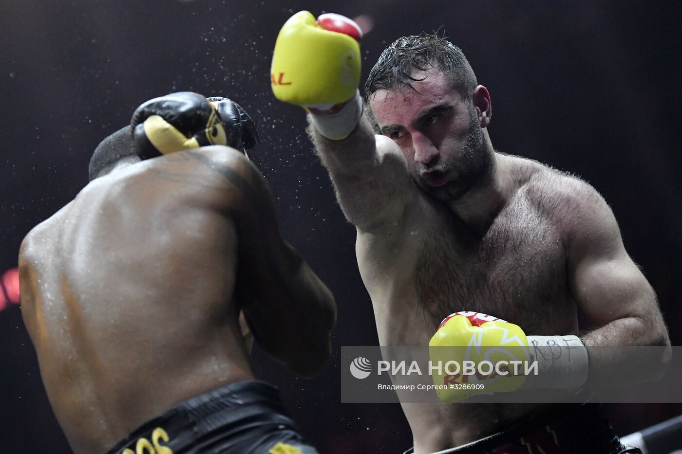 Бокс. Бой М. Гассиева и Ю. Дортикоса