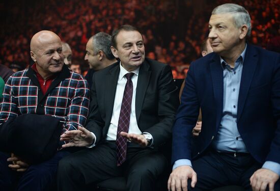 Бокс. Бой М. Гассиева и Ю. Дортикоса