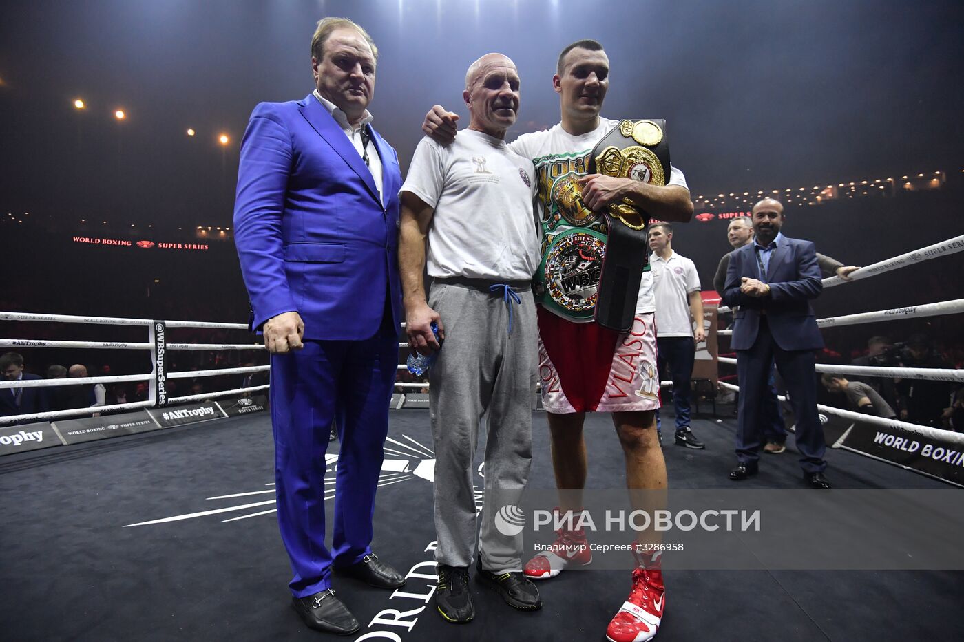 Бокс. Бой М. Гассиева и Ю. Дортикоса