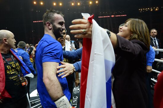 Бокс. Бой М. Гассиева и Ю. Дортикоса