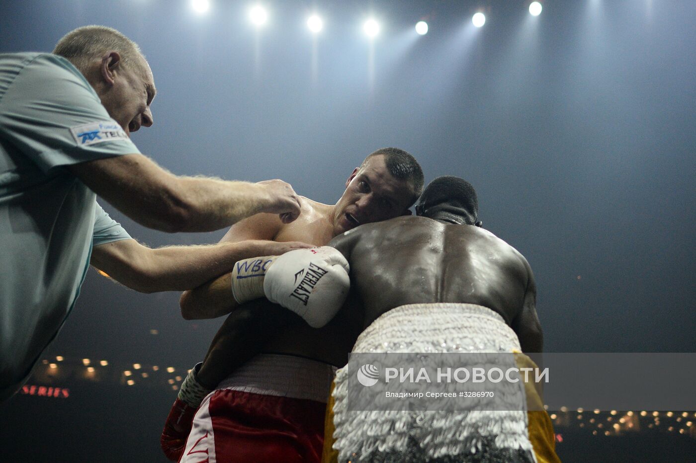 Бокс. Бой М. Гассиева и Ю. Дортикоса