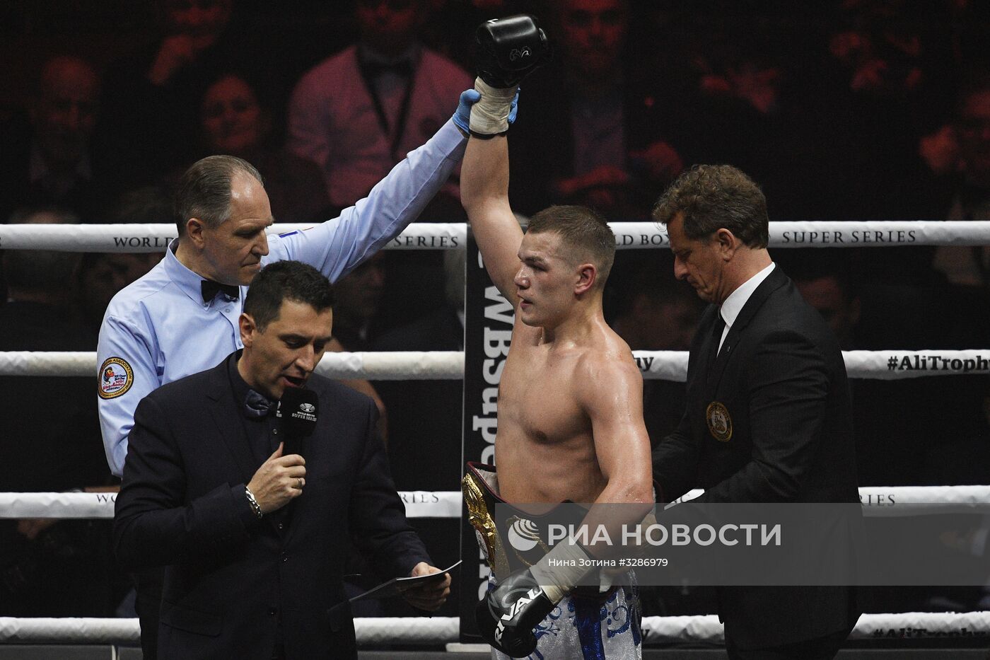 Бокс. Бой М. Гассиева и Ю. Дортикоса