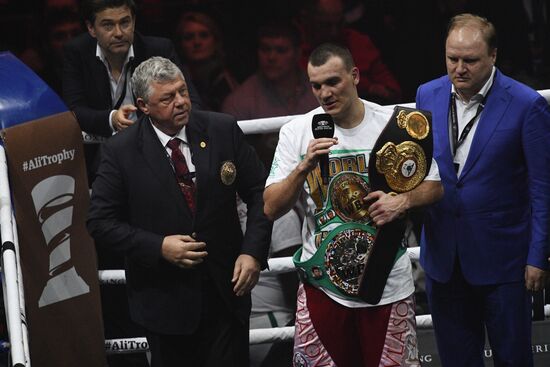 Бокс. Бой М. Гассиева и Ю. Дортикоса