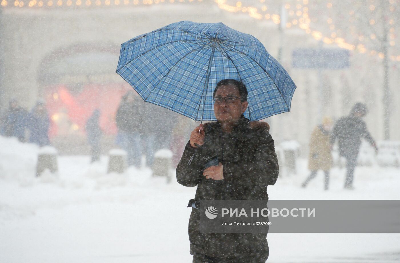 Снегопад в Москве