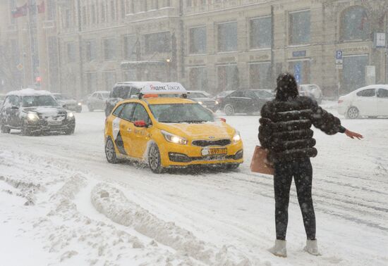 Снегопад в Москве