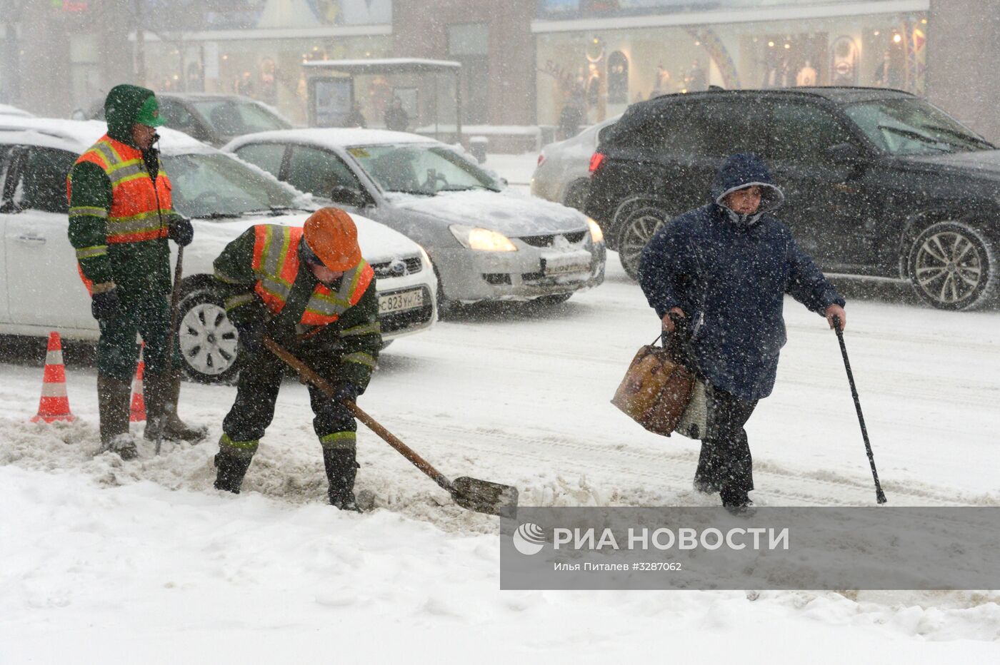 Снегопад в Москве