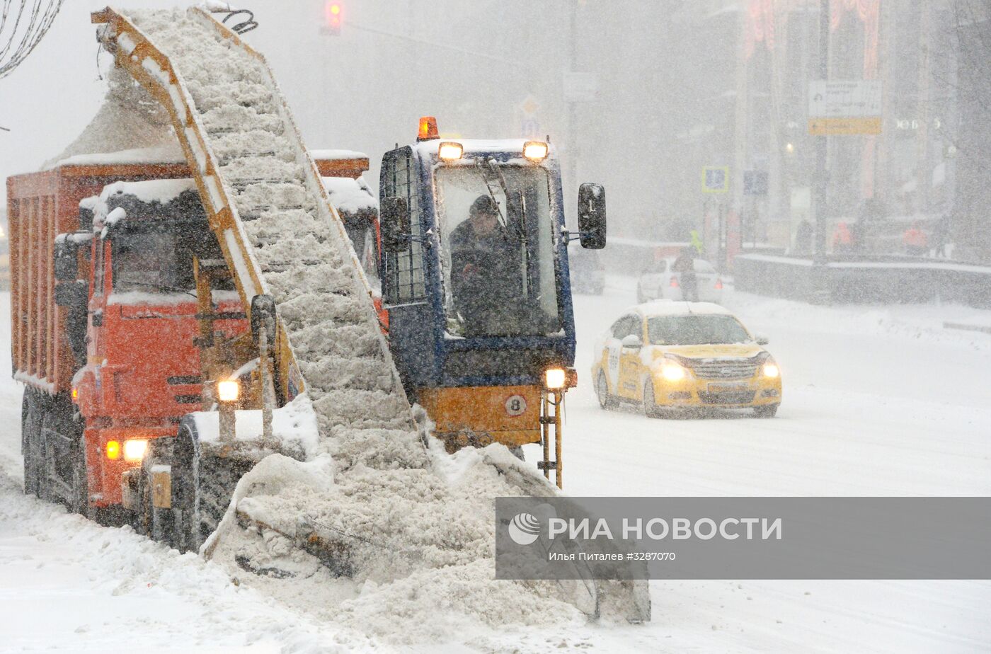 Снегопад в Москве