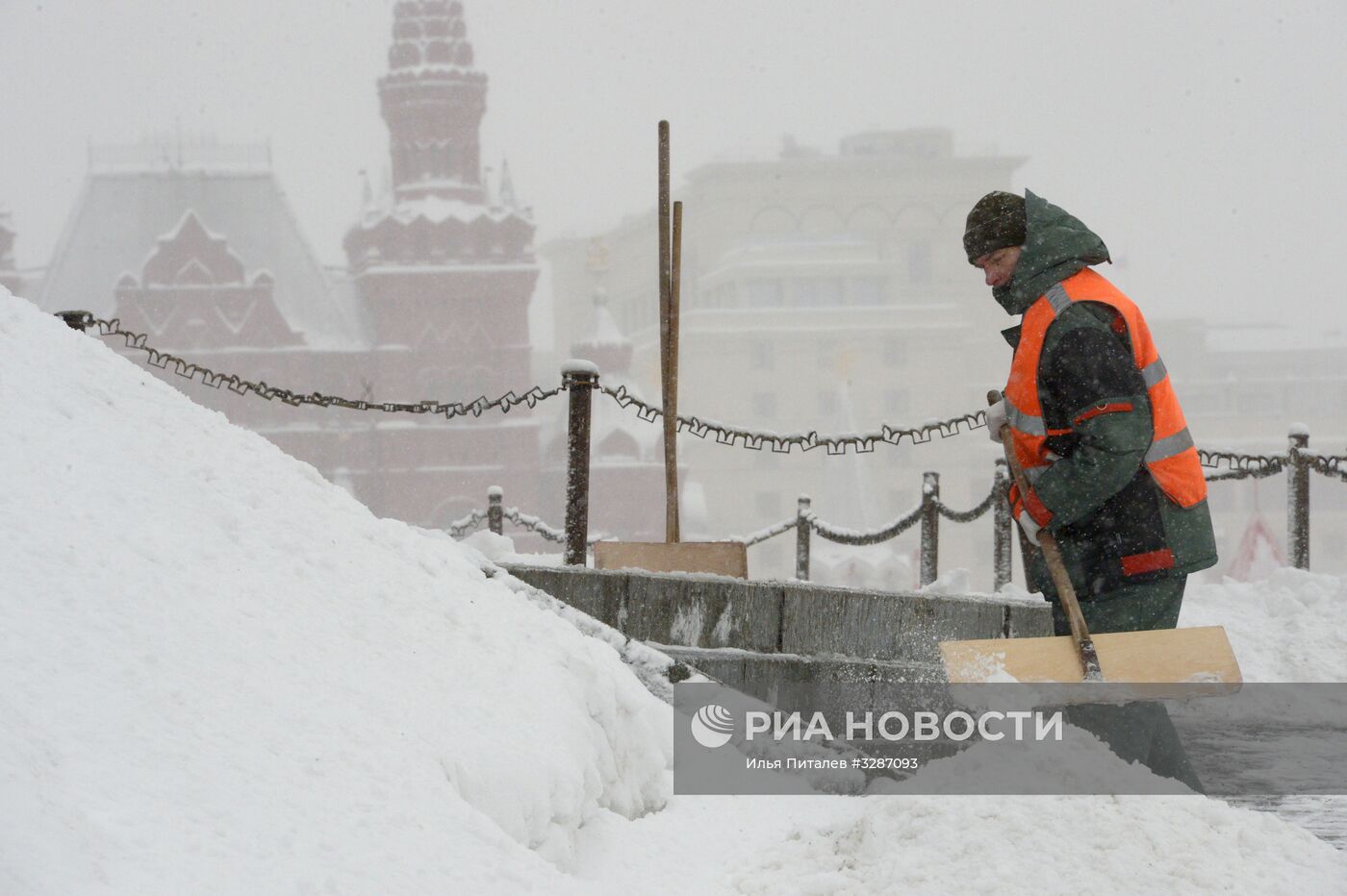 Снегопад в Москве