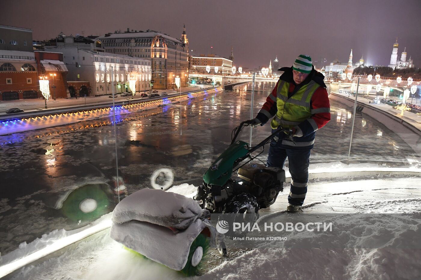 Снегопад в Москве