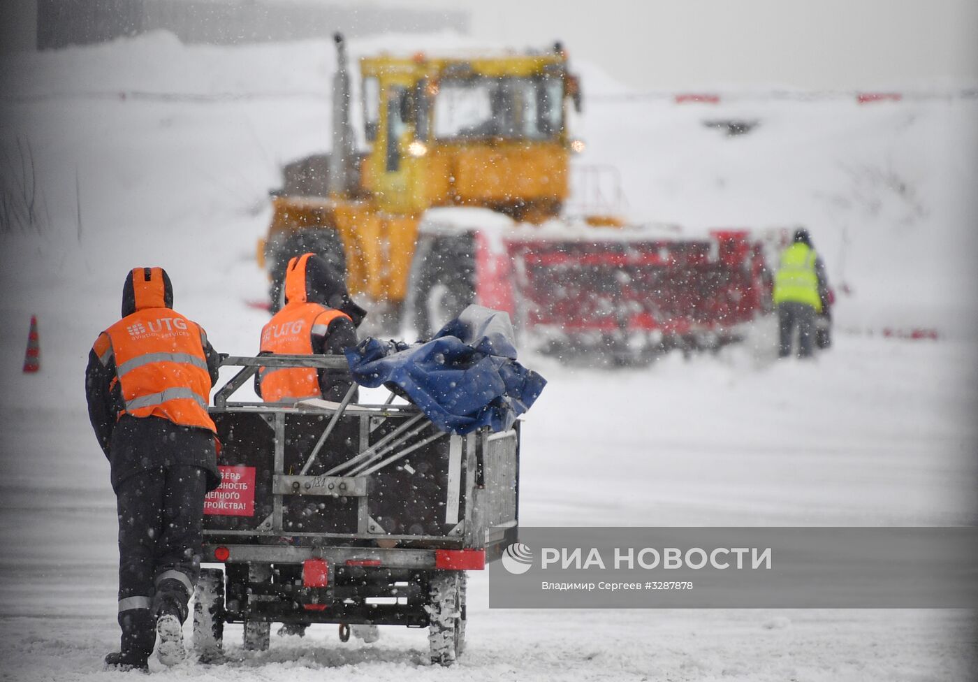 Задержки авиарейсов в московских аэропортах