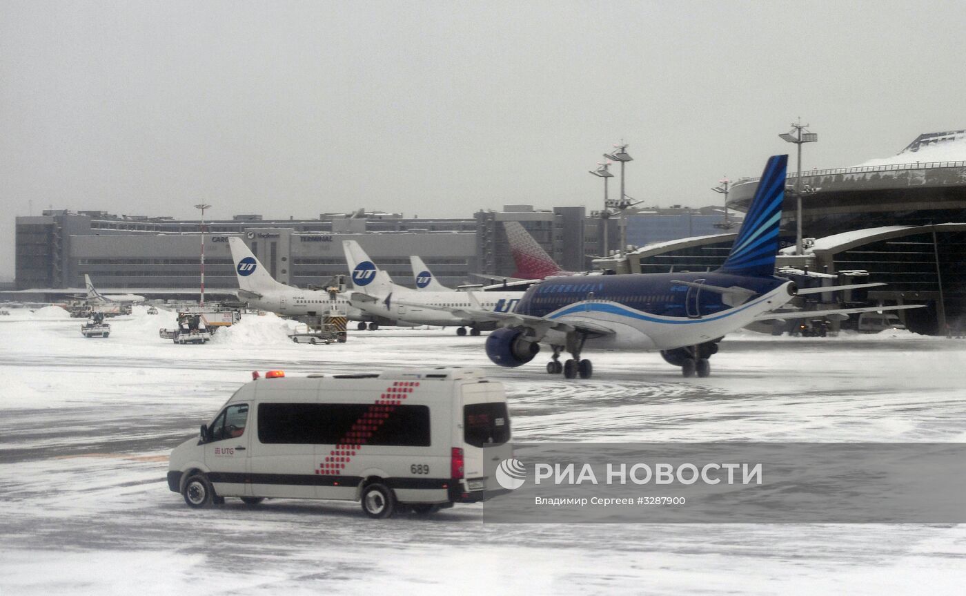 Задержки авиарейсов в московских аэропортах