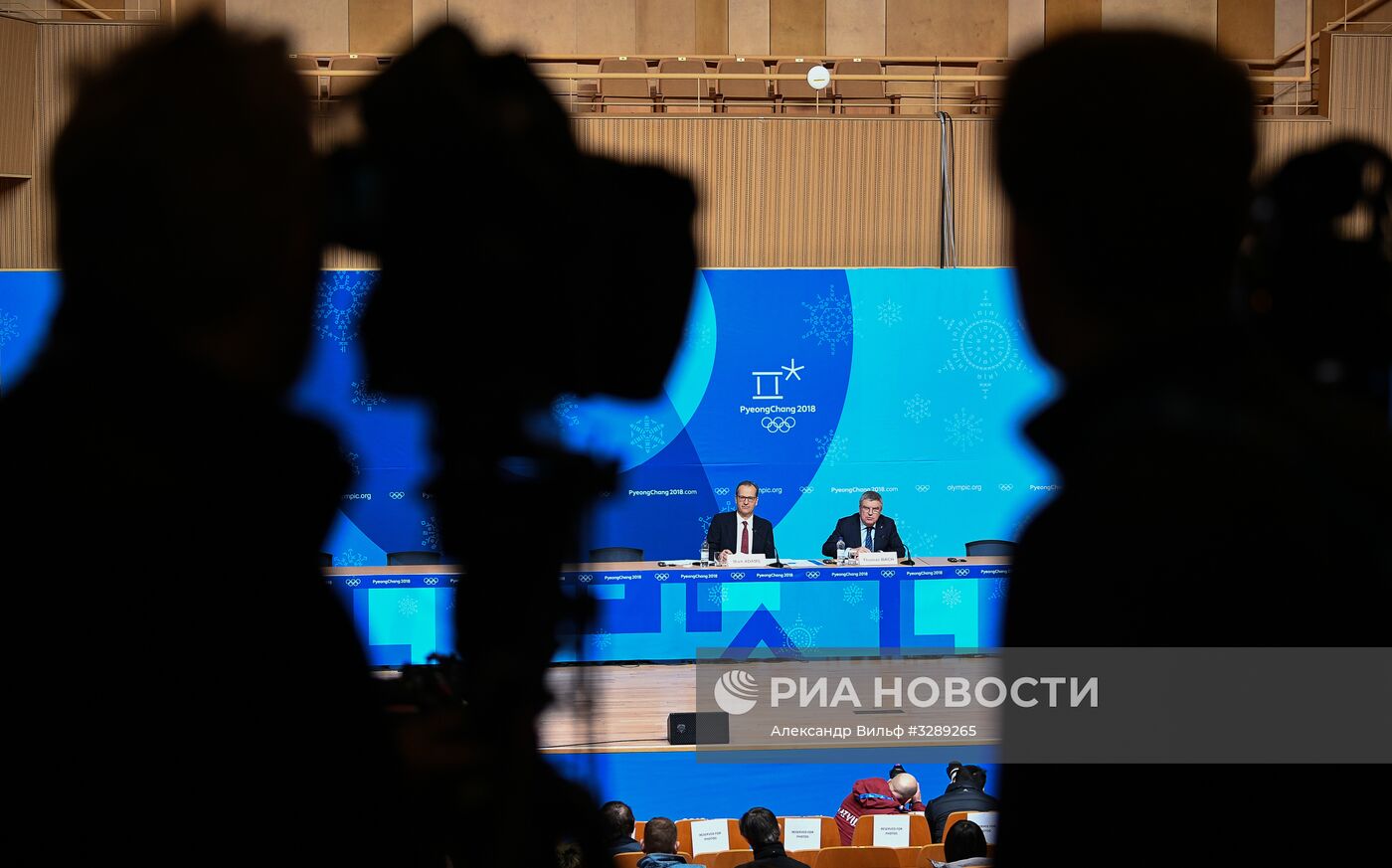 Пресс-конференция президента МОК Т. Баха