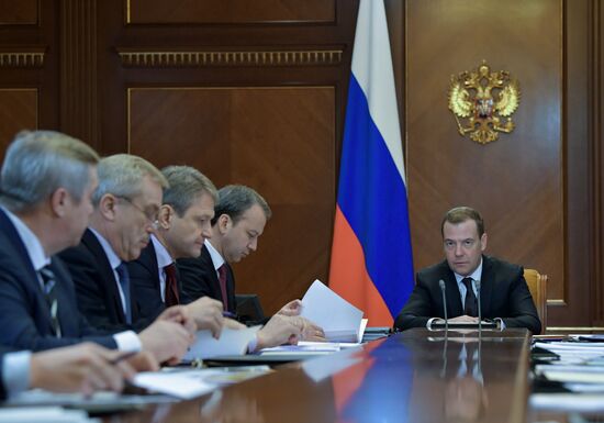 Премьер-министр РФ Д. Медведев провел совещание о механизмах поддержки агропромышленного комплекса
