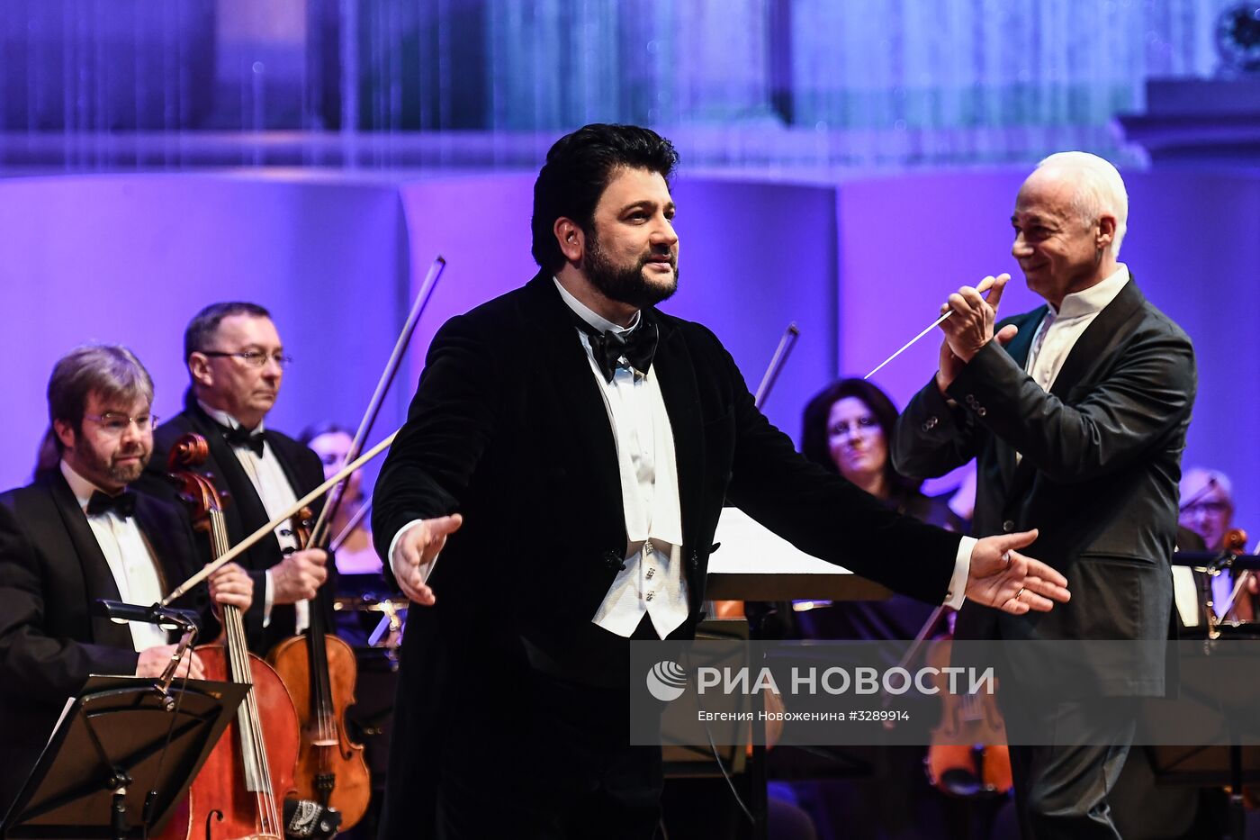 Концерт оперных певцов А. Нетребко и Ю. Эйвазова
