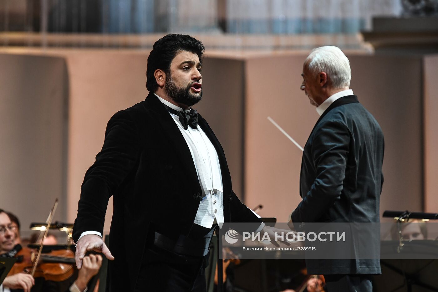 Концерт оперных певцов А. Нетребко и Ю. Эйвазова