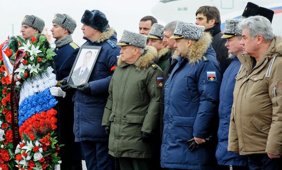 Церемония прощания с летчиком Романом Филиповым в Воронеже