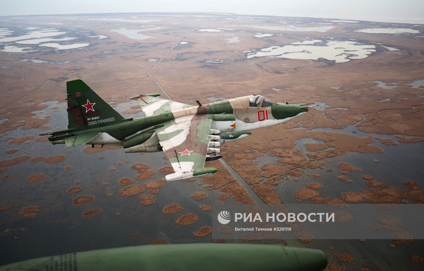 Летно-тактические учения штурмовиков Су-25 в Краснодарском крае
