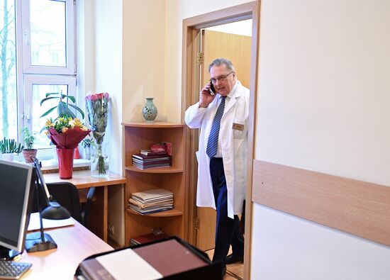 Российскому кардиологу Ю. Беленкову исполняется 70 лет