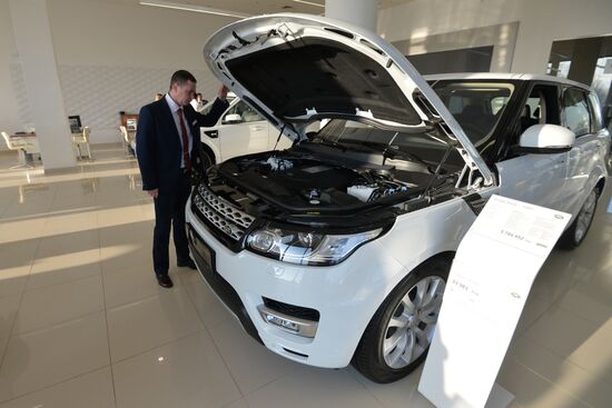 Работа автосалонов в Челябинске