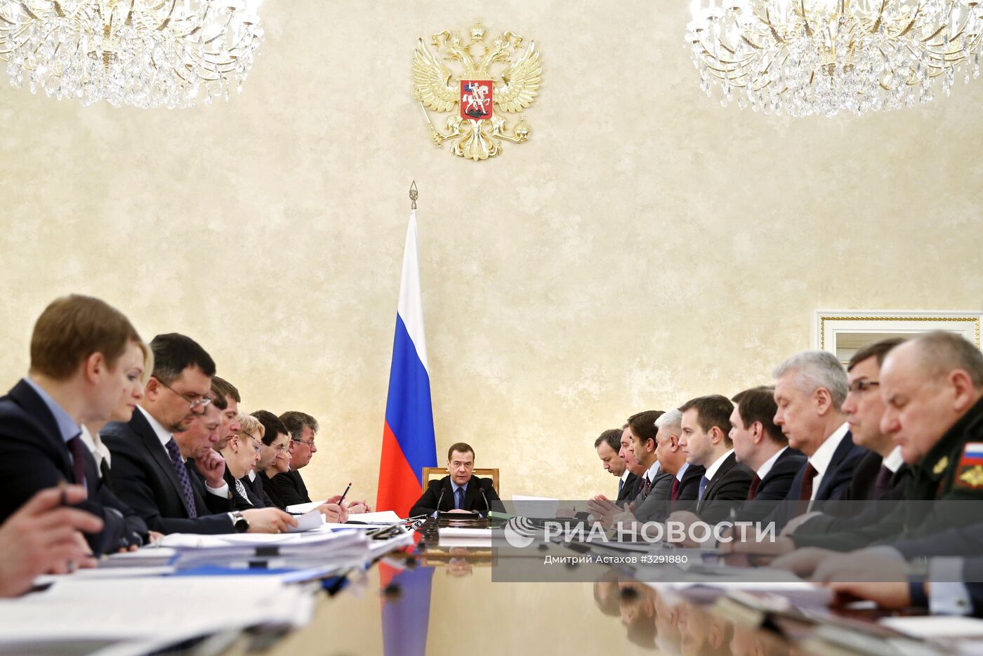Премьер-министр РФ Д. Медведев провел заседание Правительственной комиссии