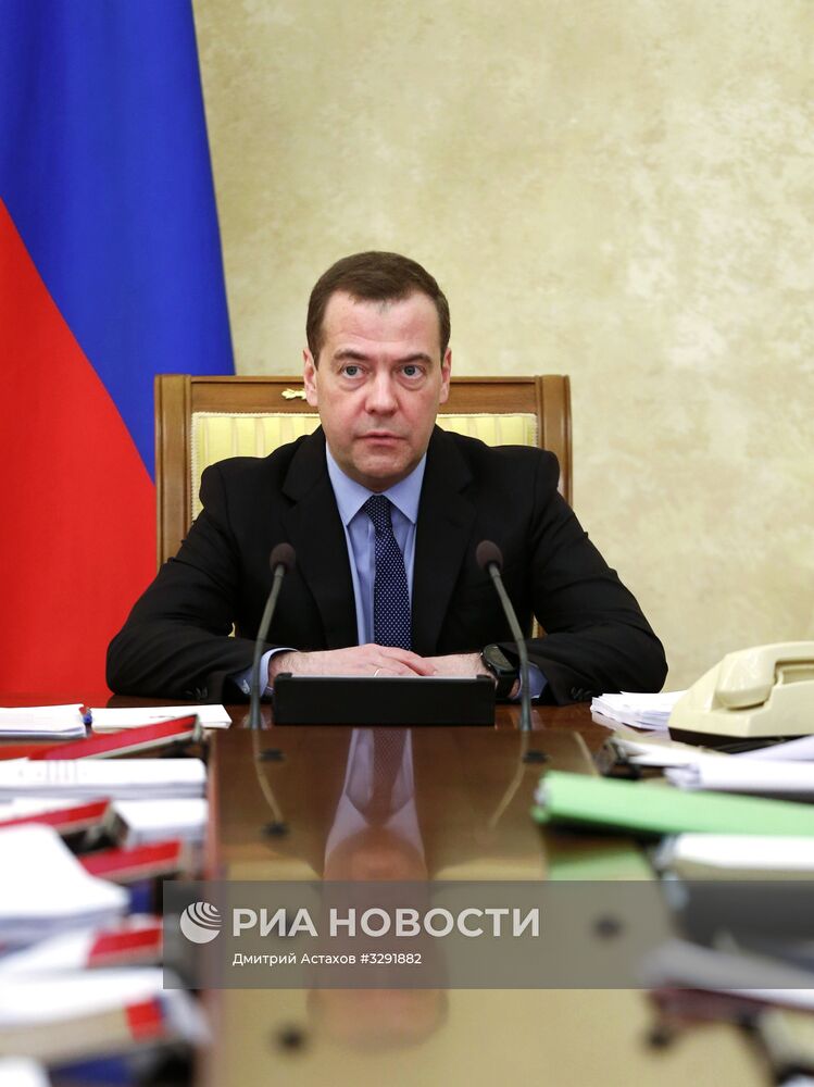 Премьер-министр РФ Д. Медведев провел заседание Правительственной комиссии