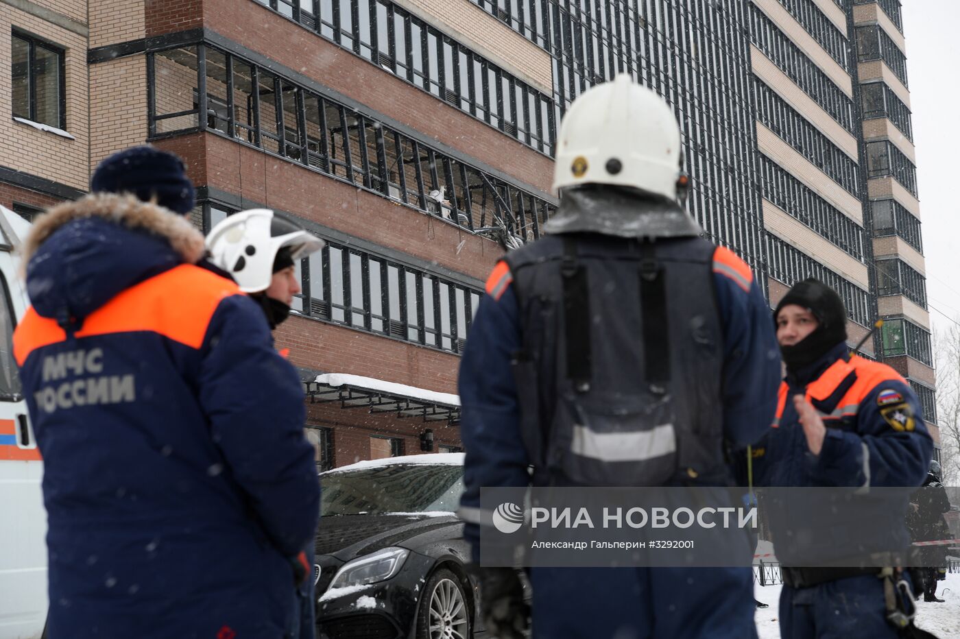 Взрыв в многоэтажном доме в Санкт-Петербурге