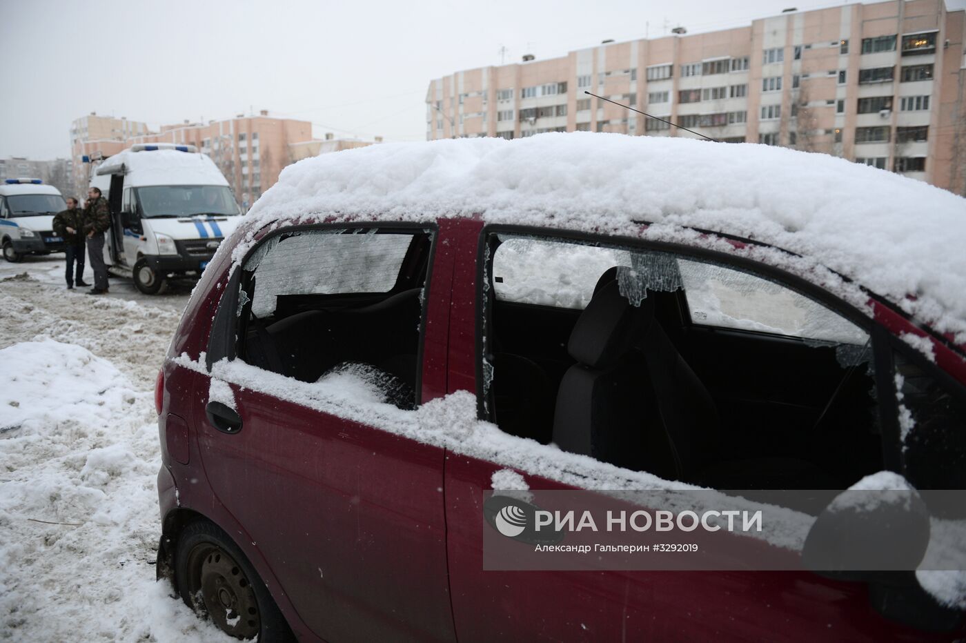 Взрыв в многоэтажном доме в Санкт-Петербурге