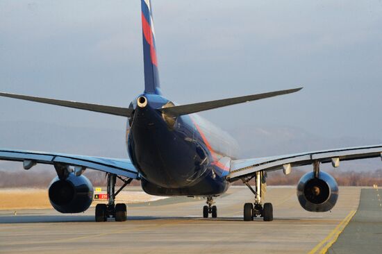 Работа международного аэропорта "Владивосток"