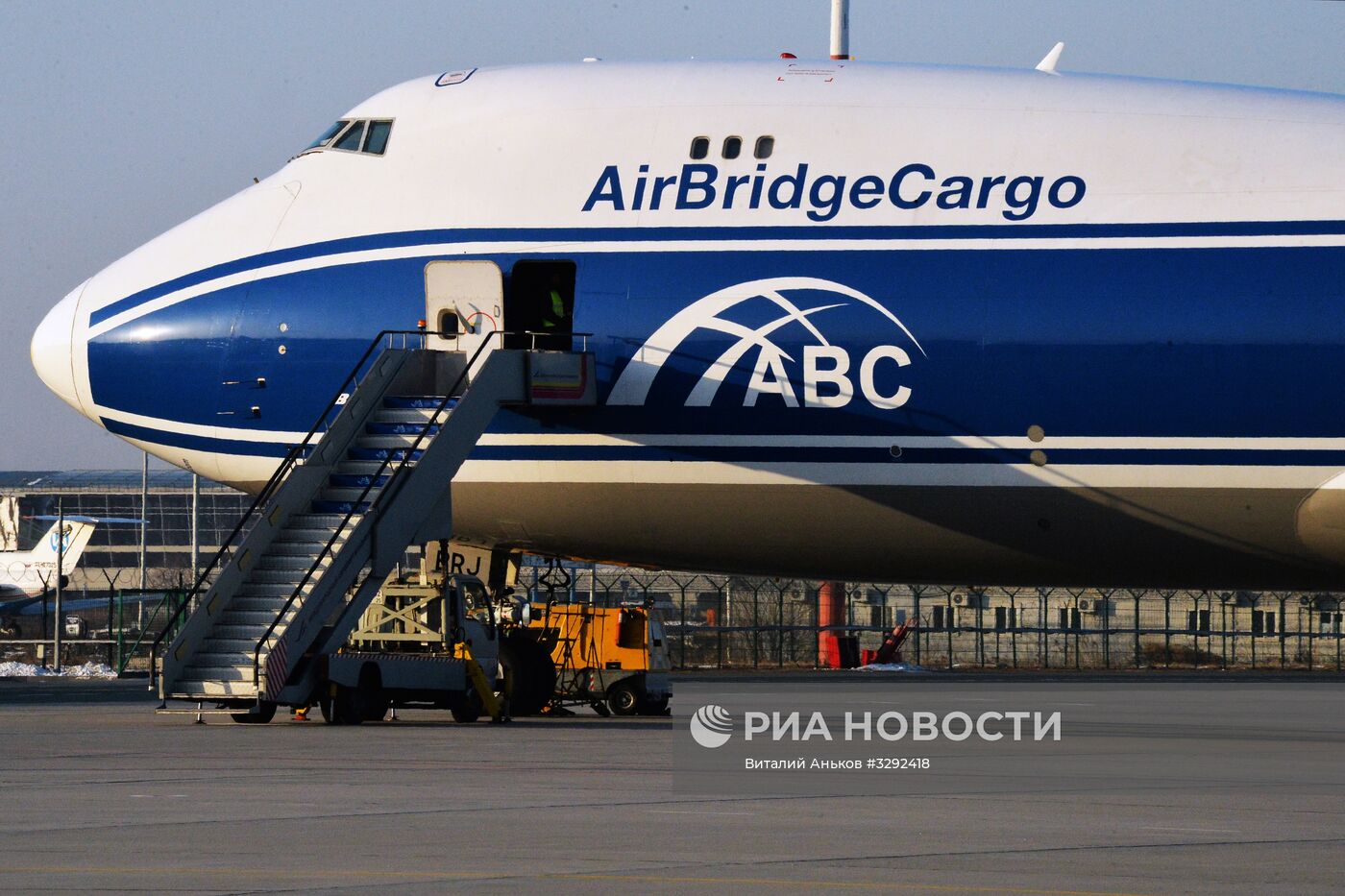 Работа международного аэропорта "Владивосток"