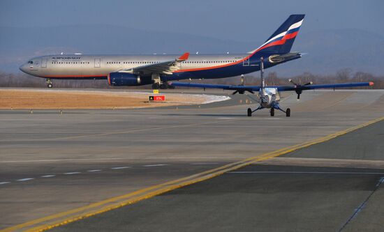 Работа международного аэропорта "Владивосток"