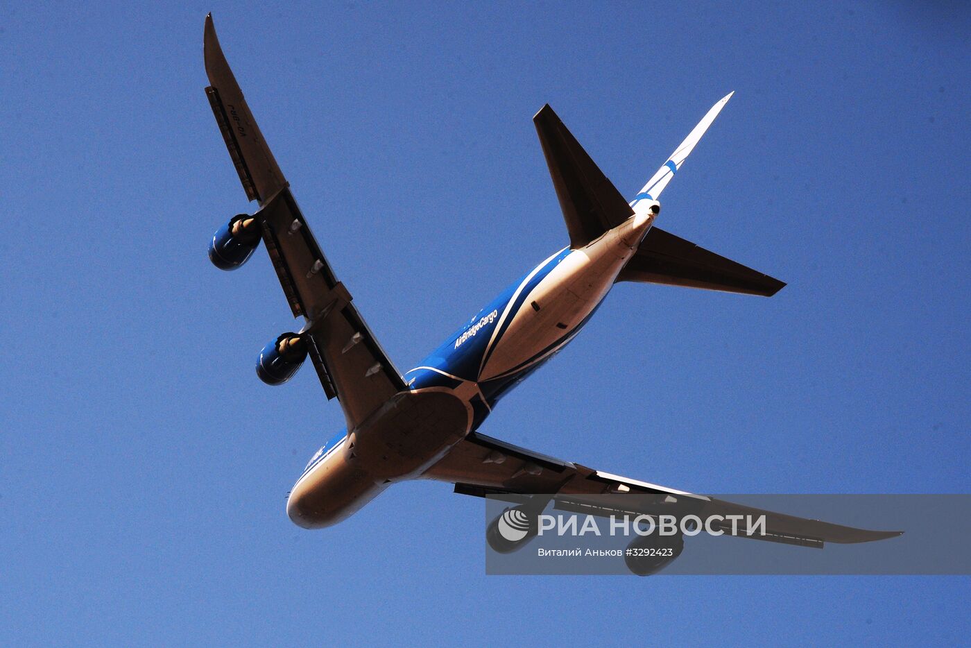 Работа международного аэропорта "Владивосток"